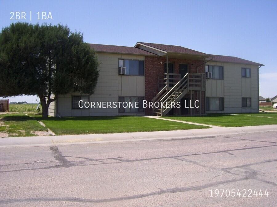 256 Applewood St - Photo 3 of 3