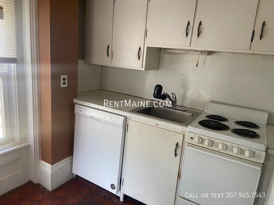 99 Broadway #6 - Photo 7 of 10