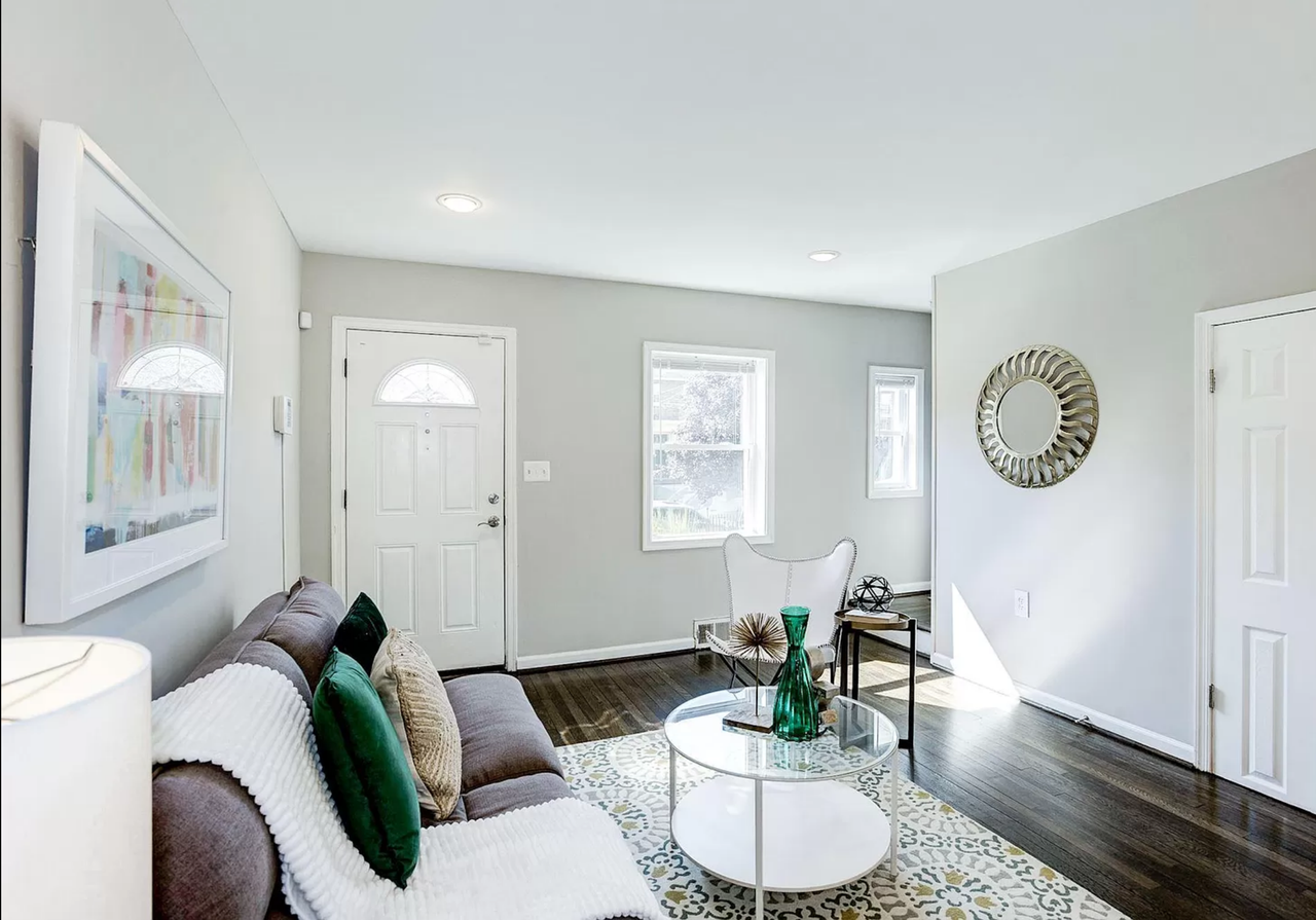 150 35th St Ne - Photo 2 of 15