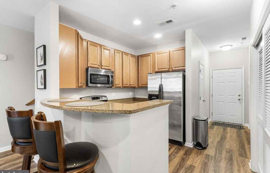 834A South Warren Street #834 A - Photo 5 of 9