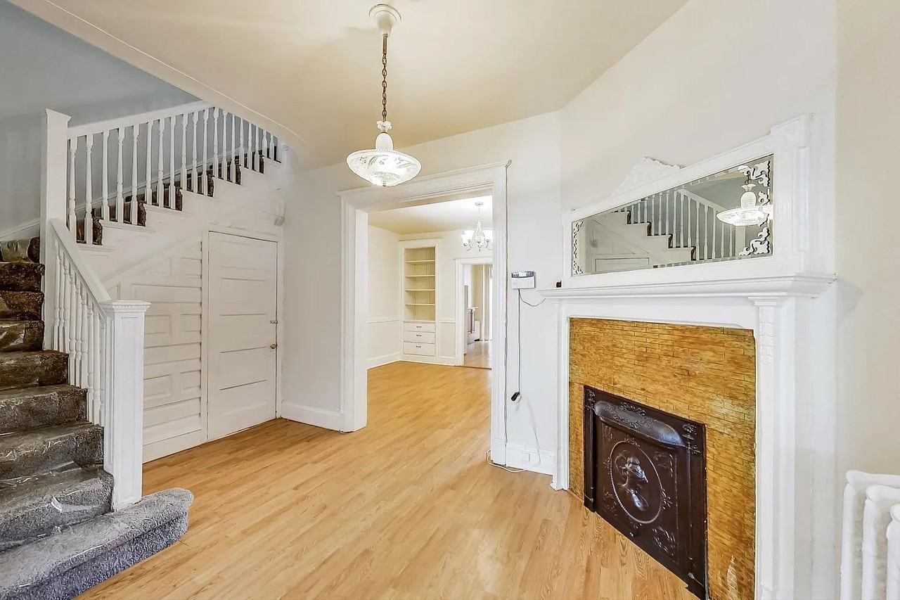 137 R St Ne - Photo 6 of 26