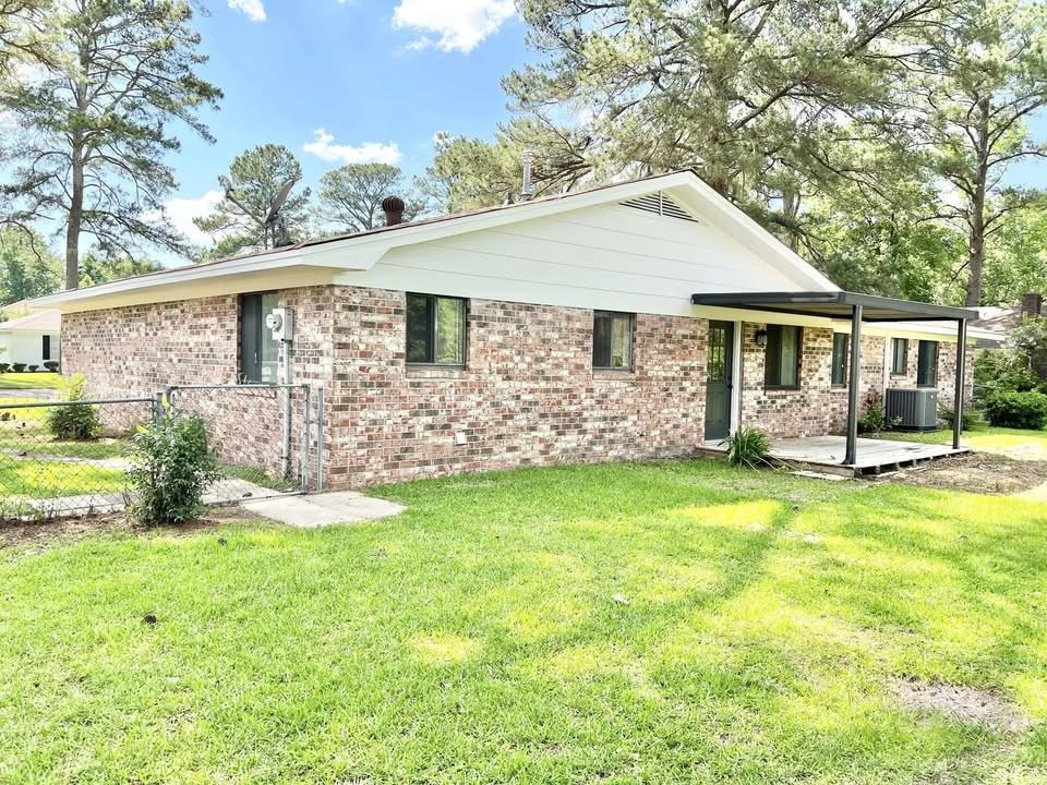 3412 Camellia Cir #NA - Photo 4 of 35