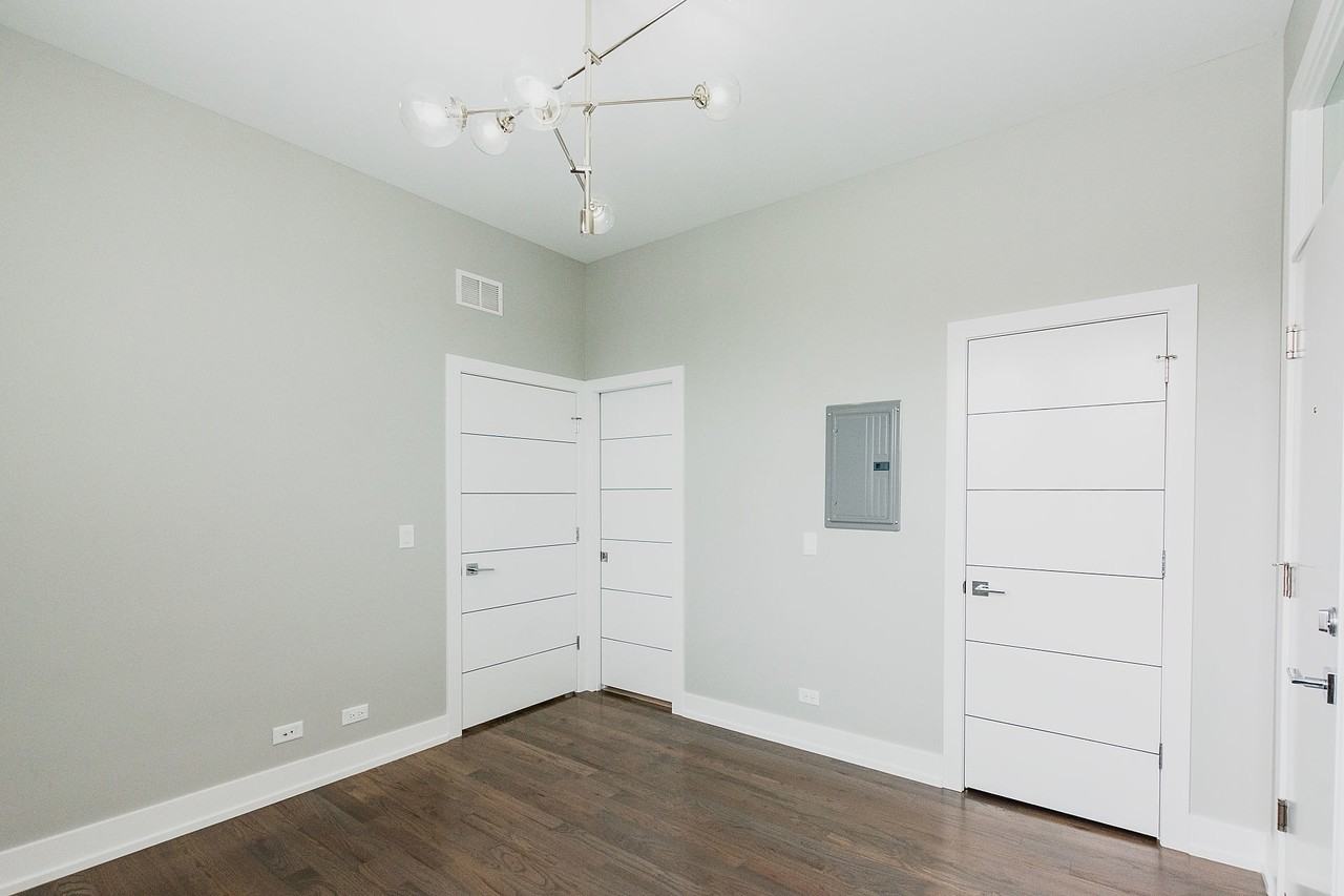 2450 W Chicago Ave #3F - Photo 4 of 8