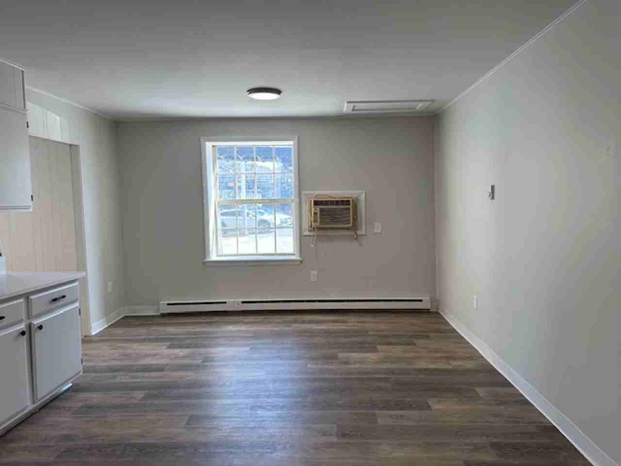 113 Market St - Photo 6 of 10