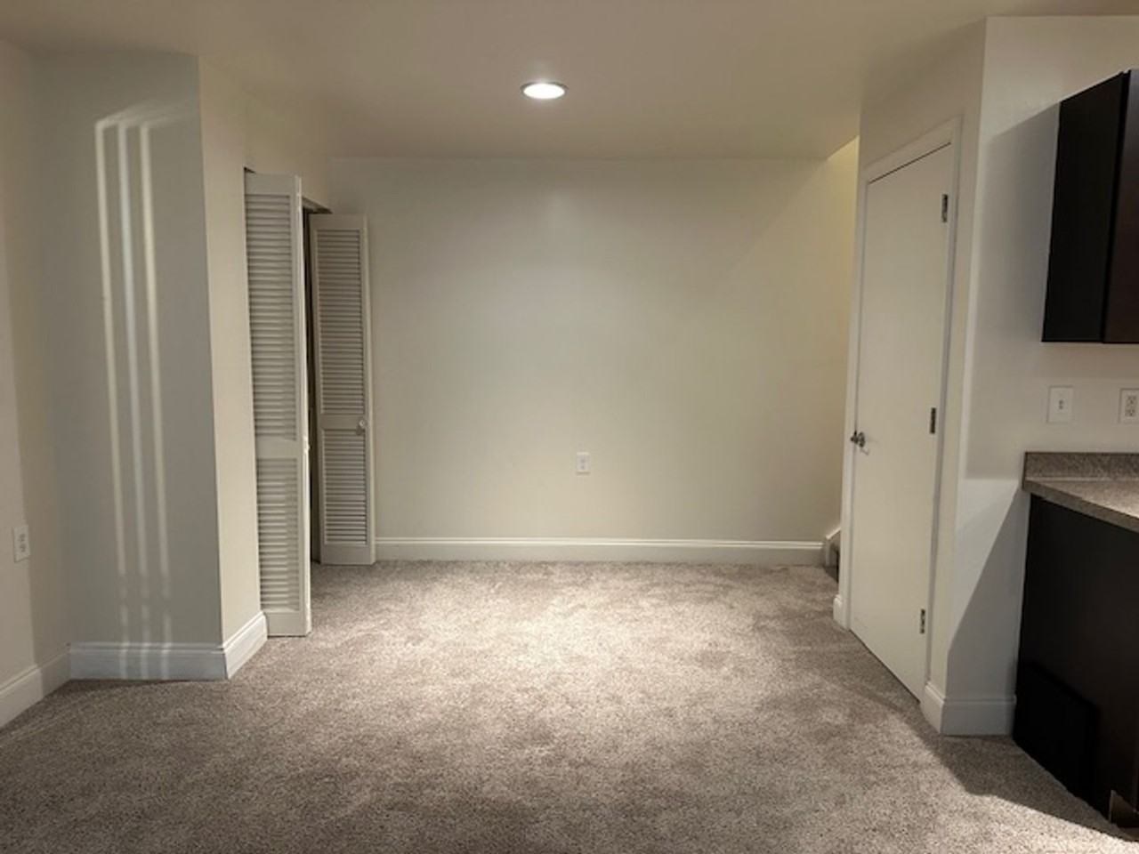 319 Market St #103 - Photo 4 of 13