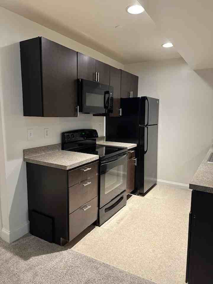 319 Market St #103 - Photo 5 of 13