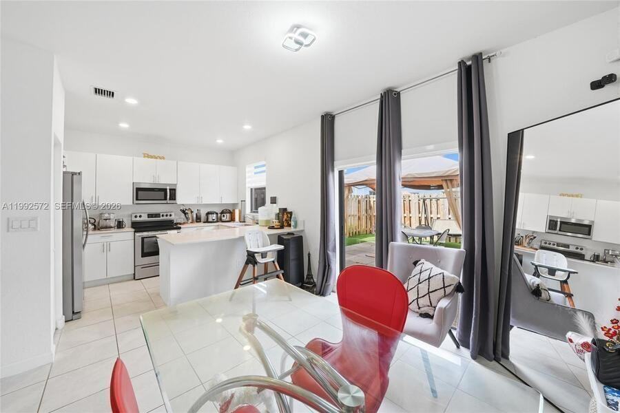 24644 Sw 118th Ct - Photo 7 of 26