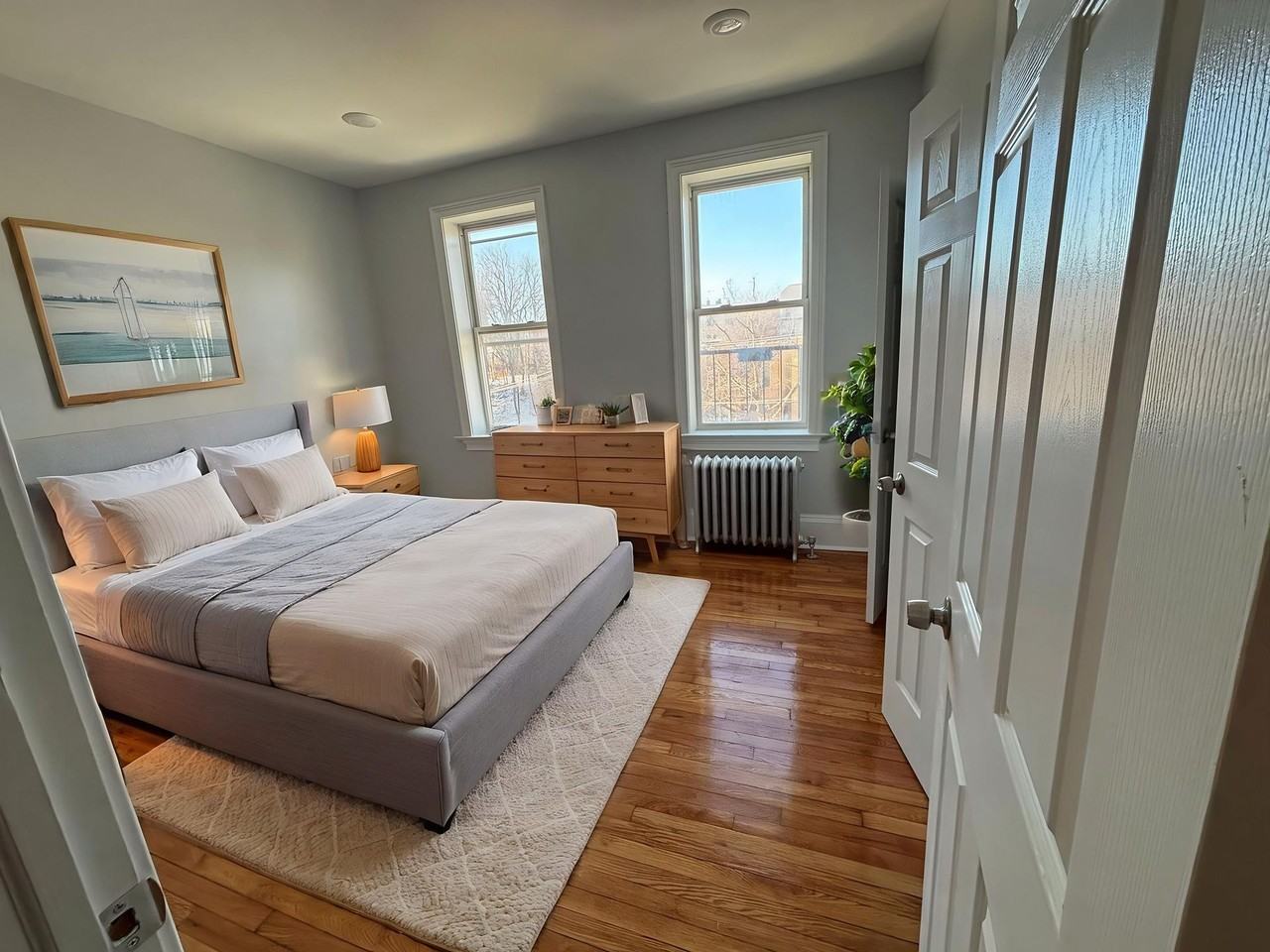 Royal Court - Photo 4 of 6