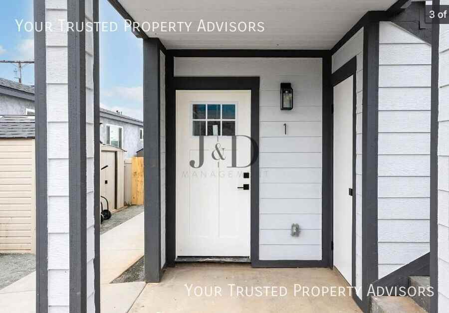 6750 N Elman St ## 1 - Photo 2 of 27