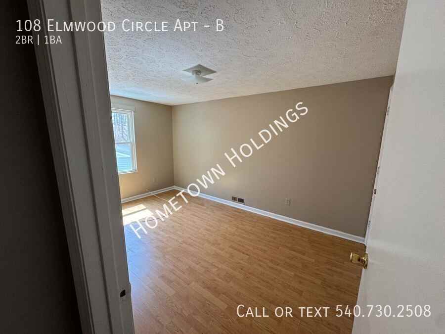 108 Elmwood Cir #B - Photo 3 of 15