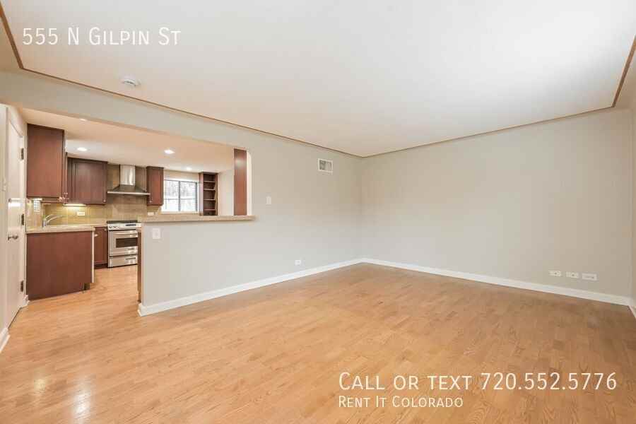 555 N Gilpin St - Photo 4 of 23