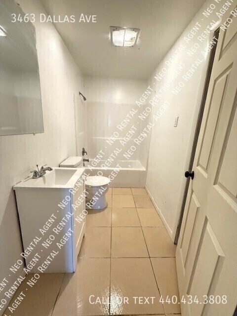 3463 Dallas Ave - Photo 6 of 7