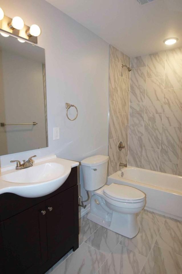 411 N 41st St #3F - Photo 2 of 26