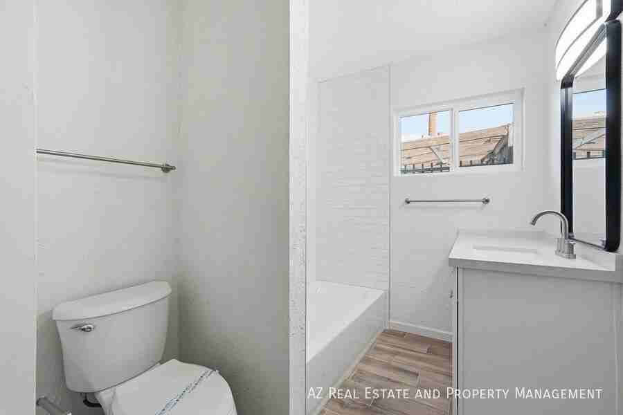 1802 E Coronado Rd #A - Photo 7 of 15