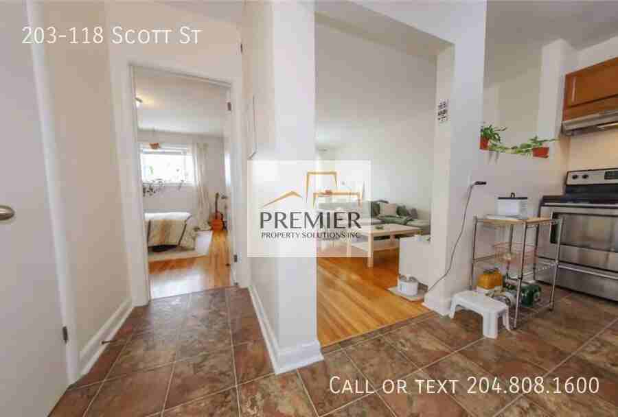 118 203-118 Scott St - Photo 5 of 8