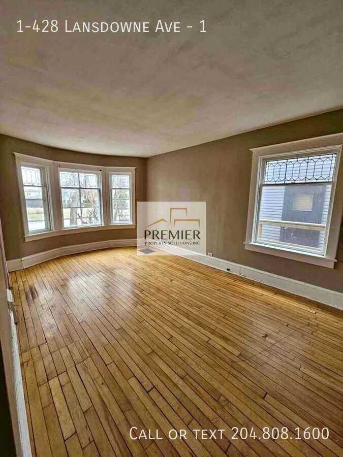 428 1-428 Lansdowne Ave #1 - Photo 3 of 3