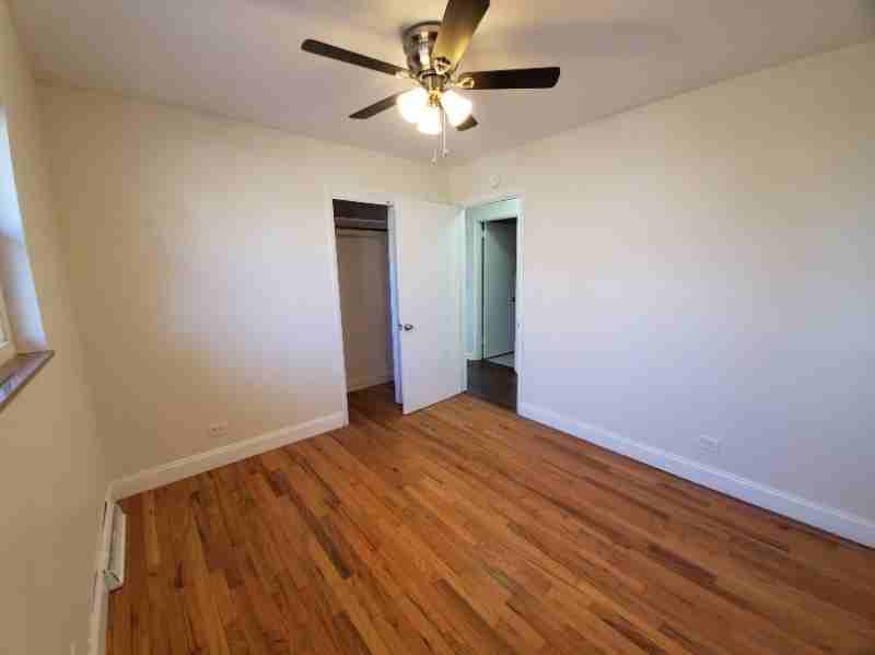 505 Chestnut St - Photo 3 of 14