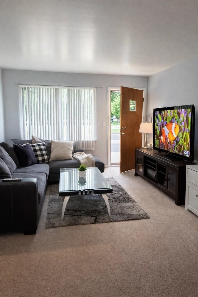 707 Newport Pl #707 - Photo 3 of 9