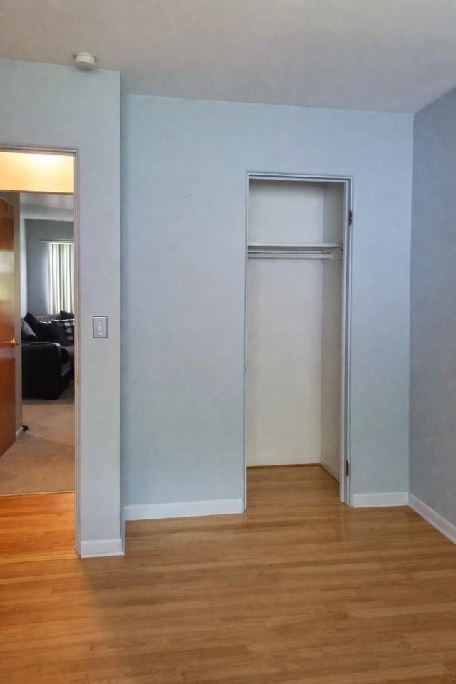 707 Newport Pl #707 - Photo 5 of 9