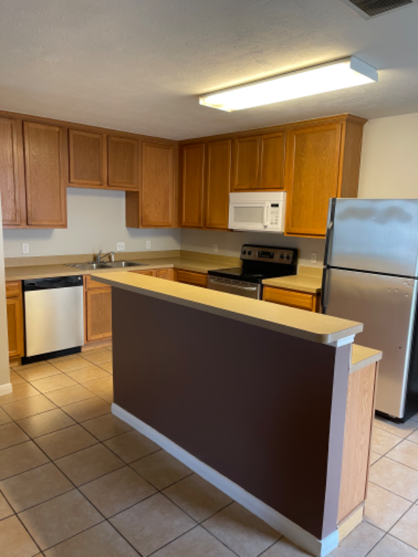 23257 Richards Rd #7B - Photo 2 of 8