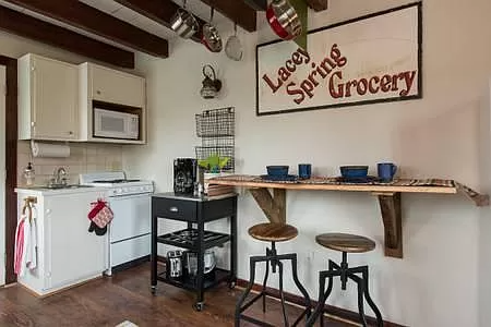 4234 N Valley Pike - Photo 4 of 6