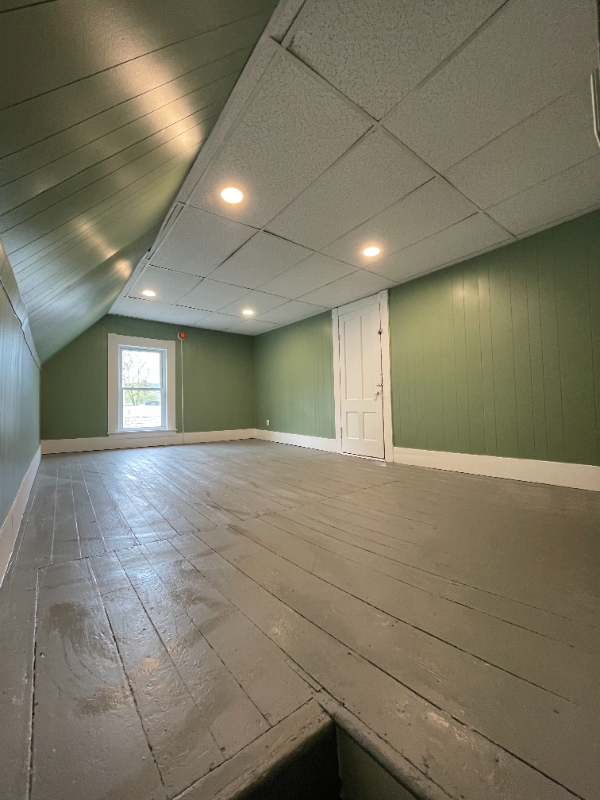 82 Maple St #6 - Photo 2 of 5