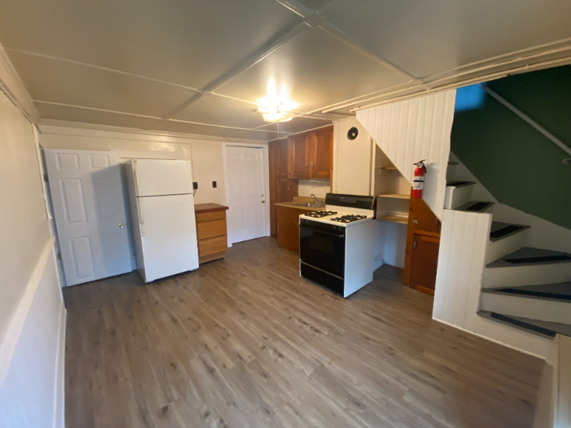 82 Maple St #6 - Photo 5 of 5