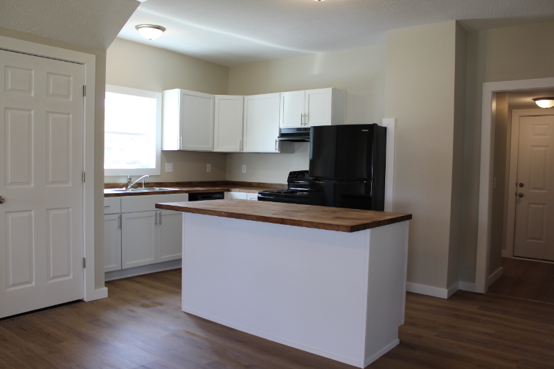 419 S Clay St - Photo 6 of 33