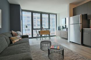 613 N Wells St #2003 - Photo 1 of 1