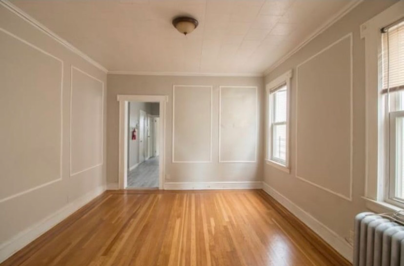 7 Sager Pl #2R - Photo 2 of 12