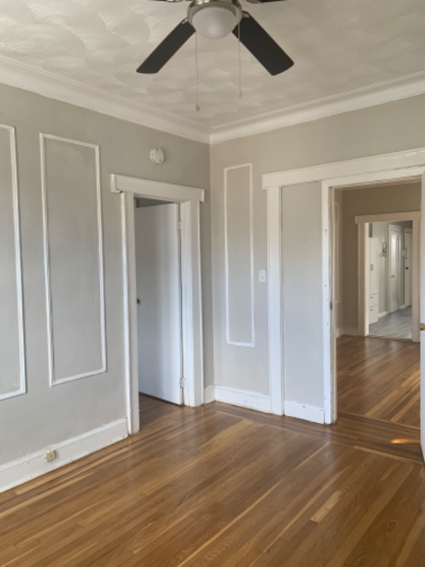 7 Sager Pl #2R - Photo 4 of 12