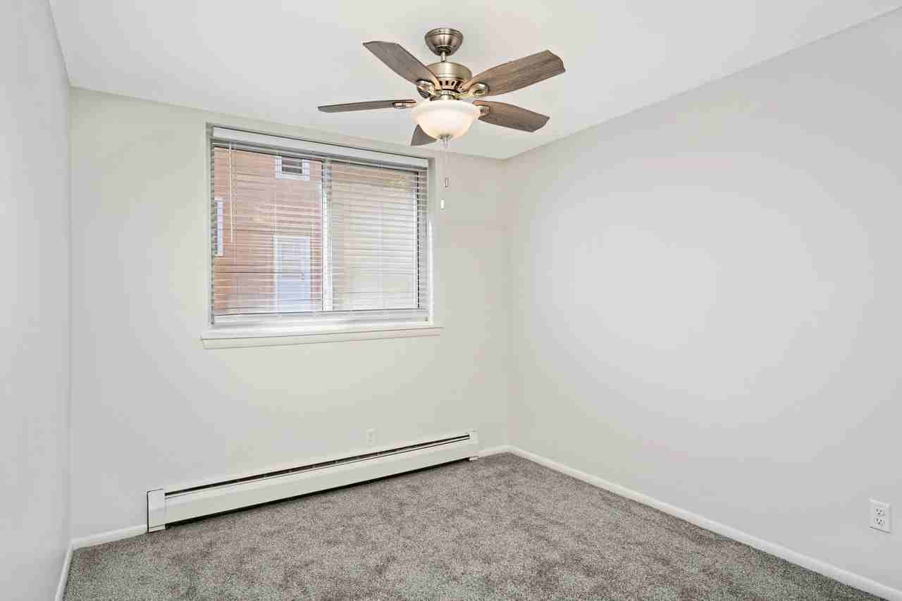 3625 Aldrich Ave S #303 - Photo 7 of 10