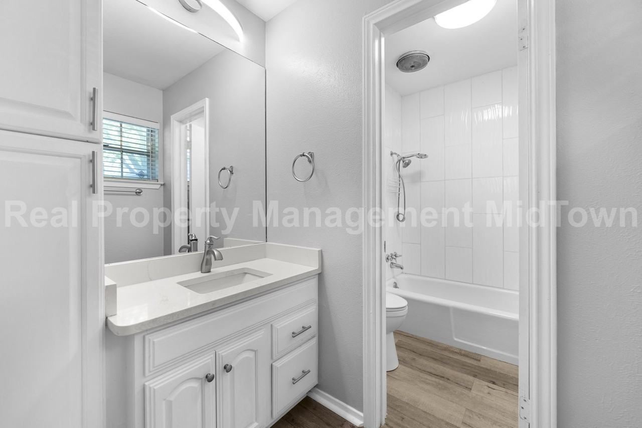 2827 Blackwood Dr - Photo 7 of 23