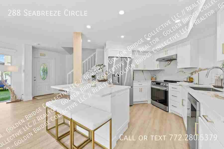 288 Seabreeze Cir - Photo 2 of 13