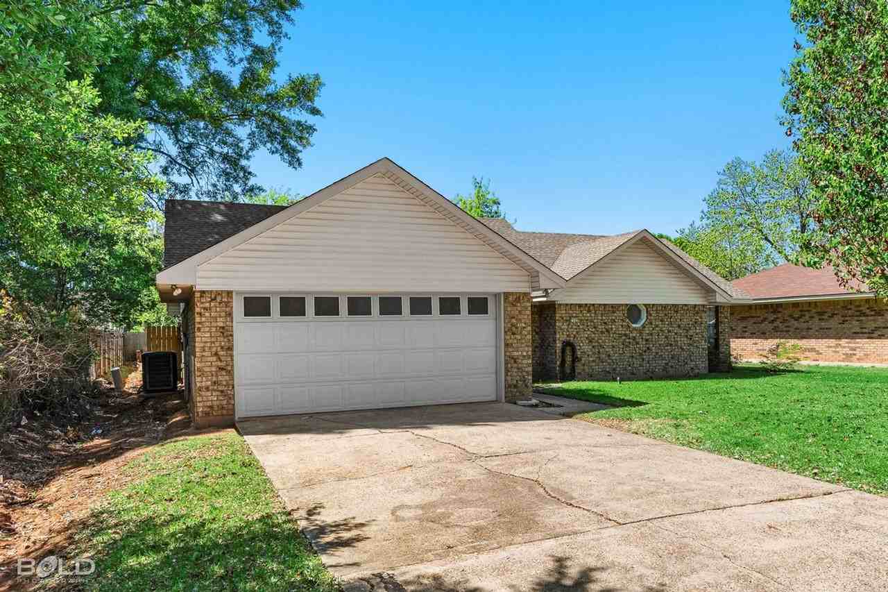2542 Spruce Dr - Photo 5 of 34