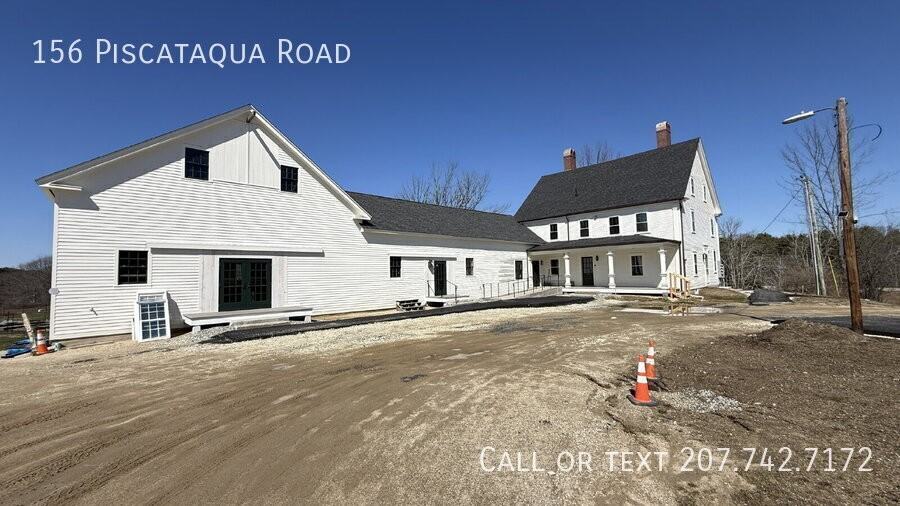 156 Piscataqua Rd - Photo 2 of 35