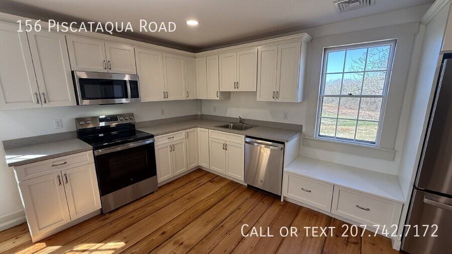 156 Piscataqua Rd - Photo 6 of 35