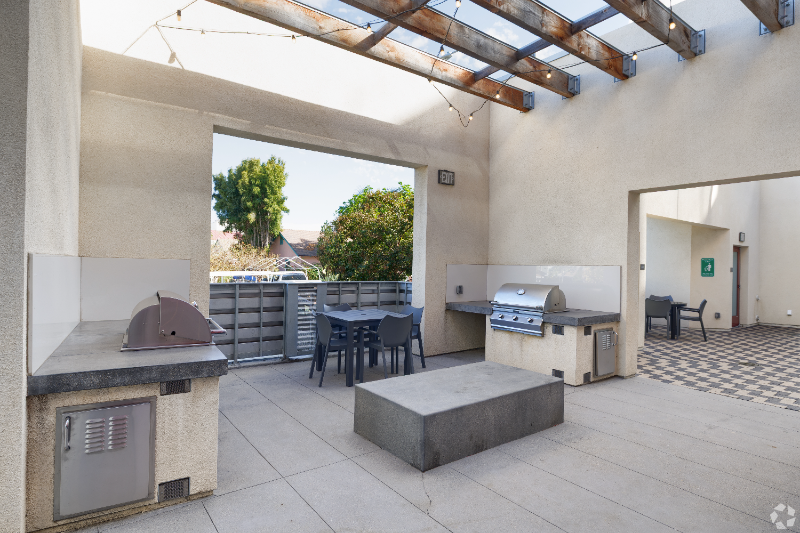 4320 44th St #205 - Photo 5 of 20