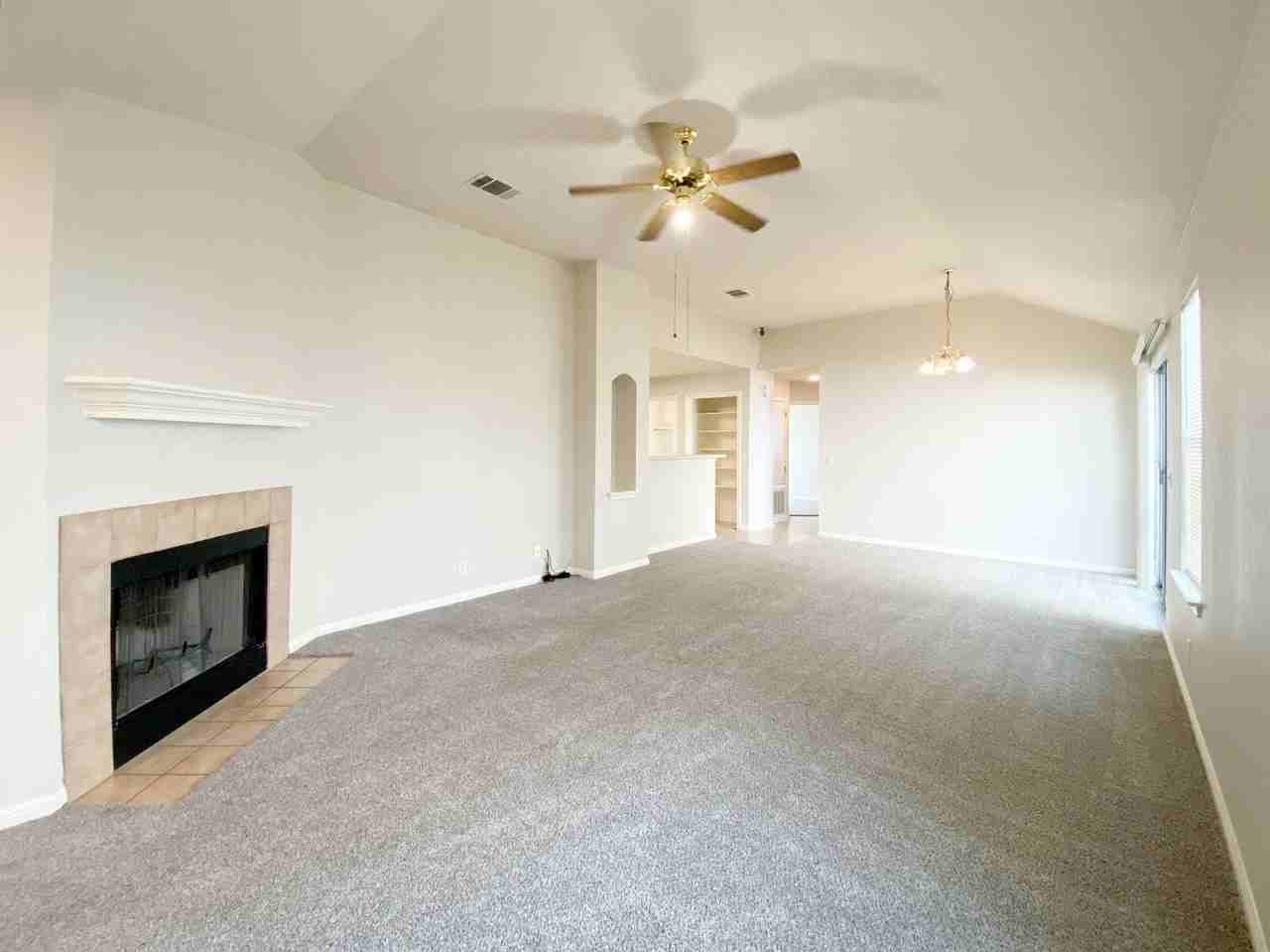 16921 Hamilton Point Cir - Photo 6 of 27