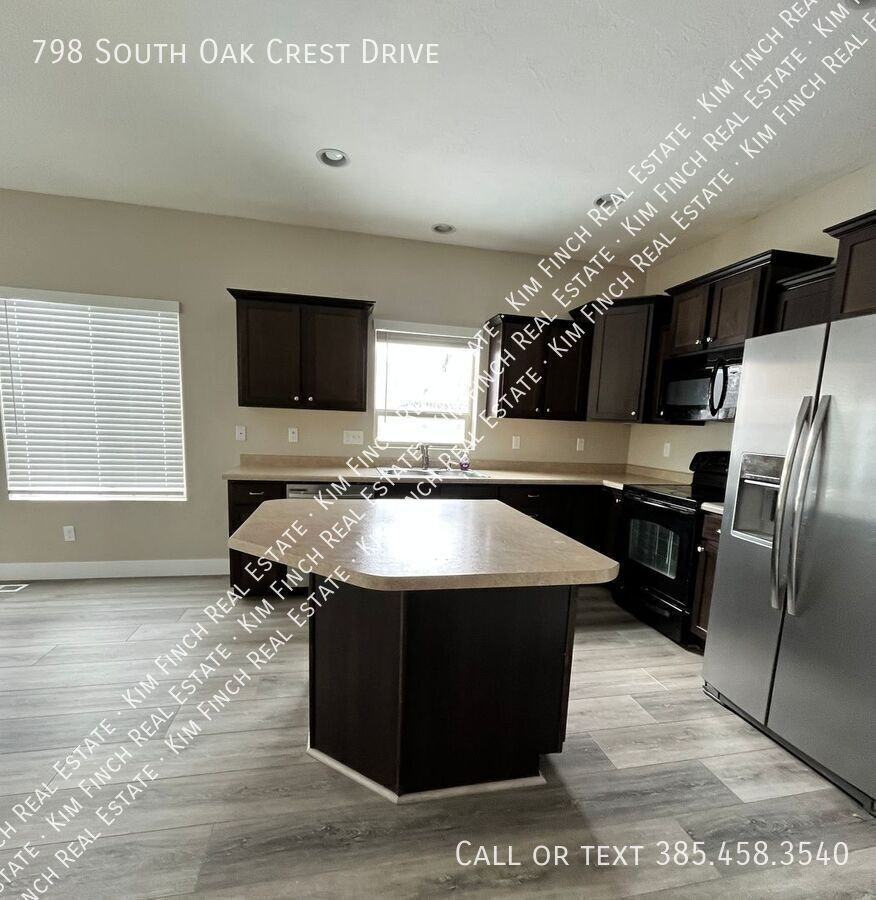 798 S Oak Crest Dr - Photo 6 of 50