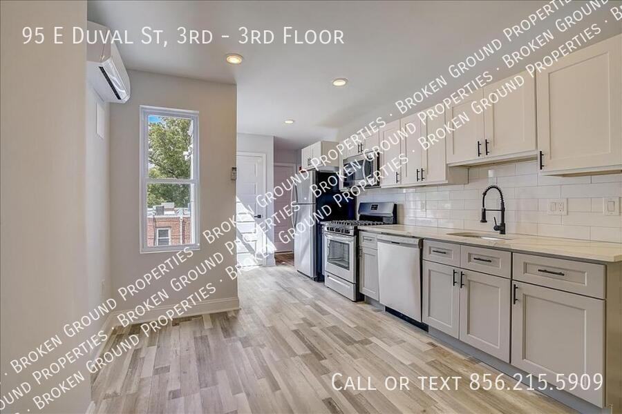 95 E Duval St #3rdFL