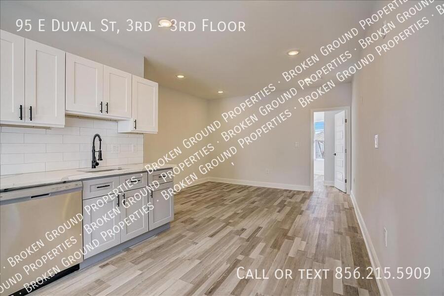 95 E Duval St #3rdFL - Photo 5 of 11
