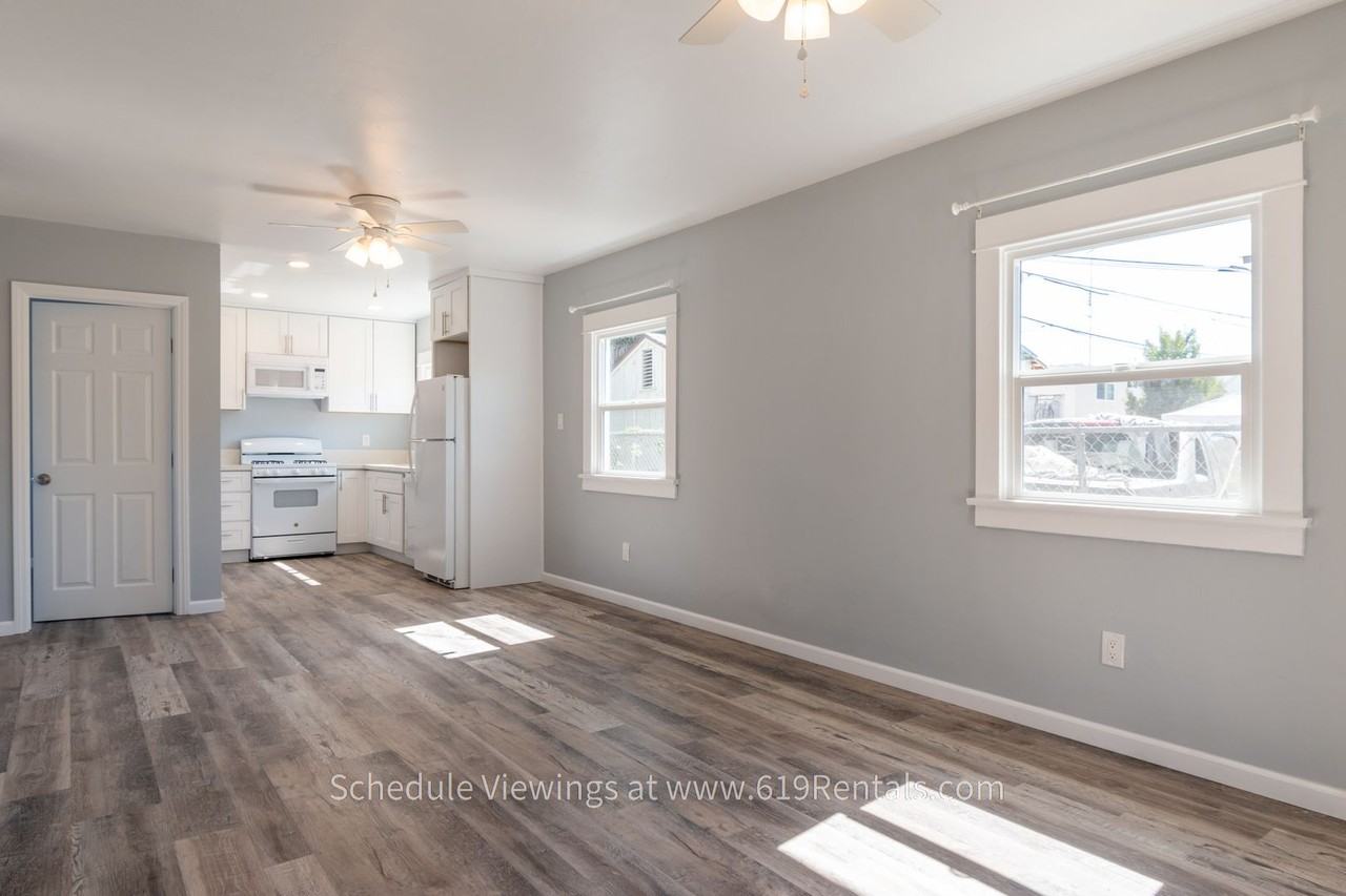 4265 34th St - Photo 3 of 13