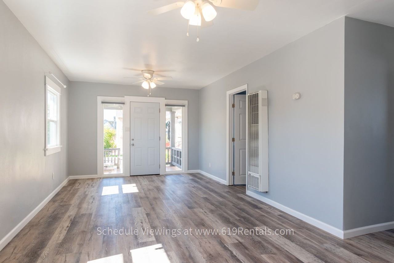 4265 34th St - Photo 6 of 13