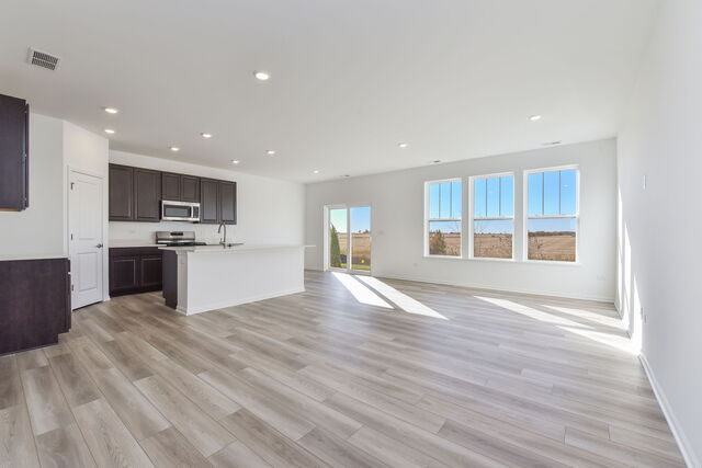 15238 S Hepworth Pl - Photo 2 of 11