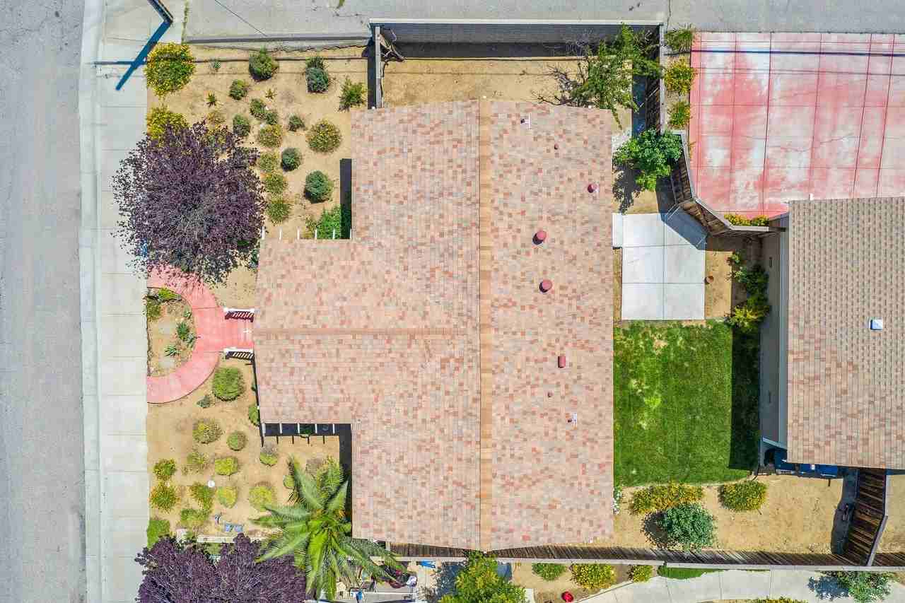 307 N Poe St #A - Photo 3 of 26