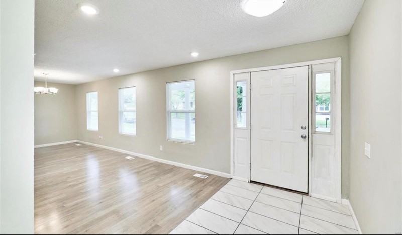 11951 Jerries Ln - Photo 4 of 31