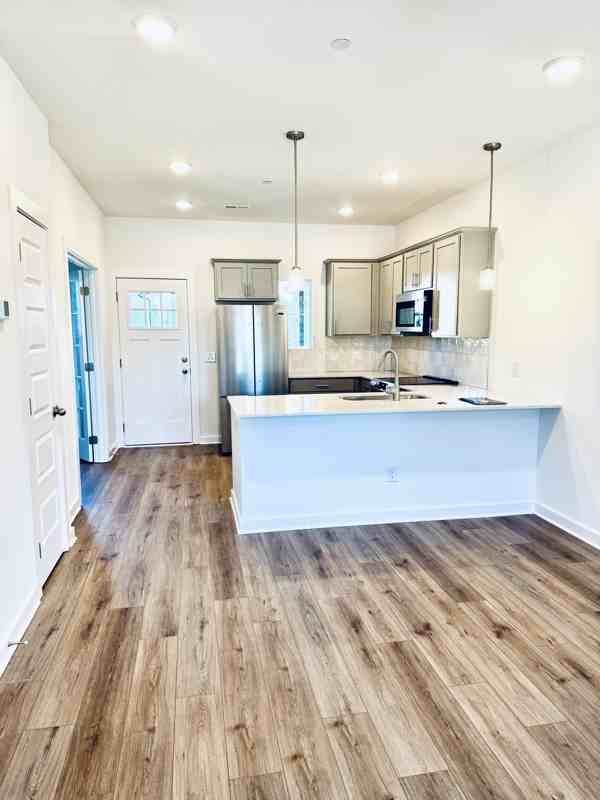 1720 Elliott Williams Pvt Way - Photo 4 of 20