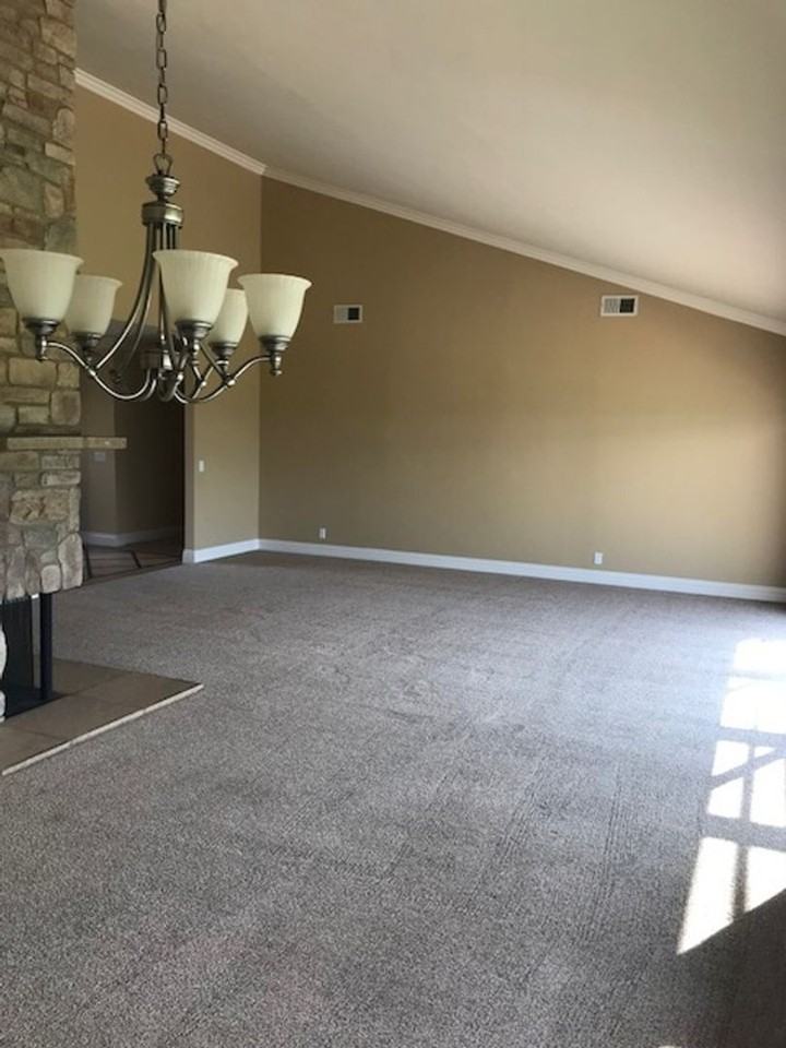 5652 Highgate Ter - Photo 3 of 12