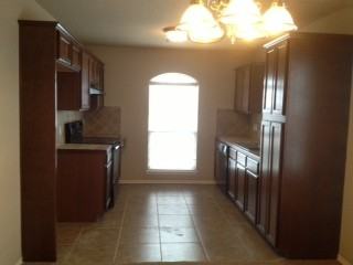 2249 Nw 198th St - Photo 3 of 7